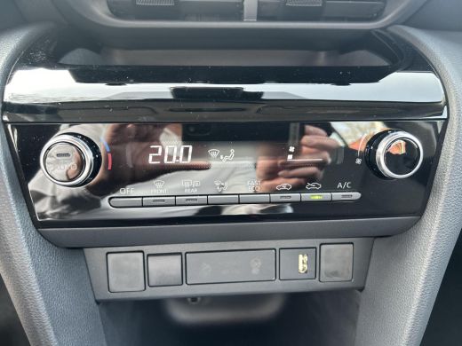 Toyota Yaris Cross 1.5 Hybrid Active ActivLease financial lease