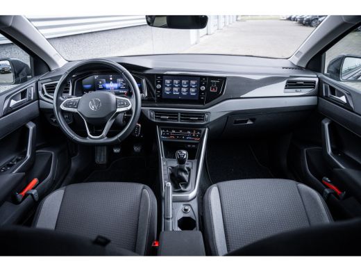 Volkswagen Polo 1.0 TSI Life Business | Achteruitrijcamera | Airco (automatisch) | DAB ontvanger ActivLease financial lease