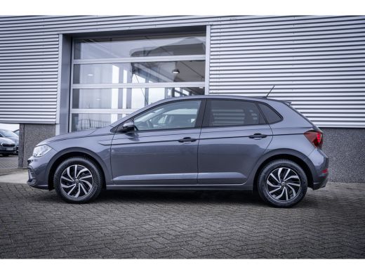 Volkswagen Polo 1.0 TSI Life Business | Achteruitrijcamera | Airco (automatisch) | DAB ontvanger ActivLease financial lease