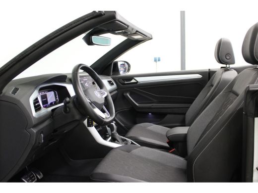 Volkswagen T-Roc 1.5 TSI 150PK DSG STYLE VIRTUAL/NAVI/CARPLAY FABRIEKS GARANTIE ActivLease financial lease