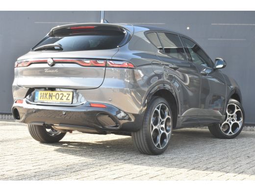 Alfa Romeo Tonale 1.3T PHEV Sprint Q4 280pk | Afn. Trekhaak | Stuur/Stoelverwarming | Navigatie | 19"LMV | Achterui... ActivLease financial lease