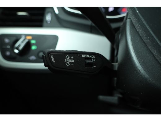 Audi A4 Avant 35 TDI S edition 136PK Virtual, Leder, Climate, ActivLease financial lease