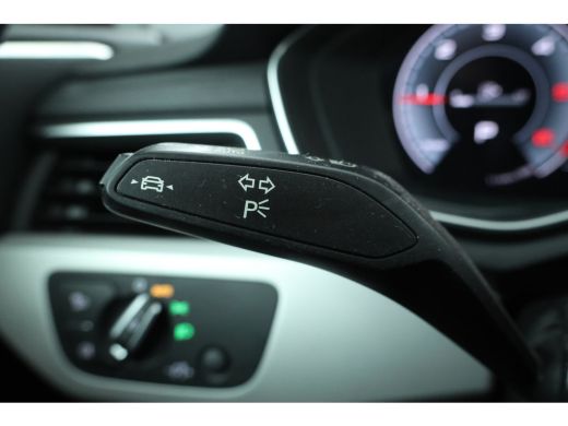 Audi A4 Avant 35 TDI S edition 136PK Virtual, Leder, Climate, ActivLease financial lease