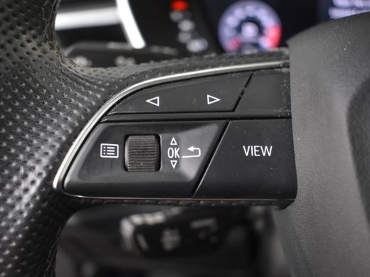 Audi Q3 35 TFSI S Edition 150pk AUT l S-Line l Zwart optiek l  | Achteruitrijcamera | Apple Carplay Andro... ActivLease financial lease