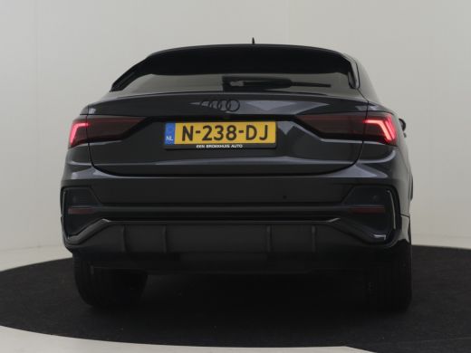 Audi Q3 35 TFSI S Edition 150pk AUT l S-Line l Zwart optiek l  | Achteruitrijcamera | Apple Carplay Andro... ActivLease financial lease