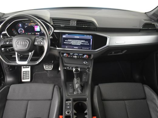 Audi Q3 35 TFSI S Edition 150pk AUT l S-Line l Zwart optiek l  | Achteruitrijcamera | Apple Carplay Andro... ActivLease financial lease