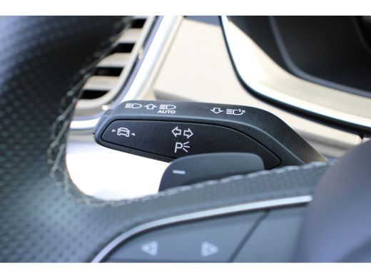 Audi Q5 55 TFSIe S edition Competition | FULL OPTION! | DEALER OH! | LUCHTVERING | PANODAK STOELVERWARMIN... ActivLease financial lease