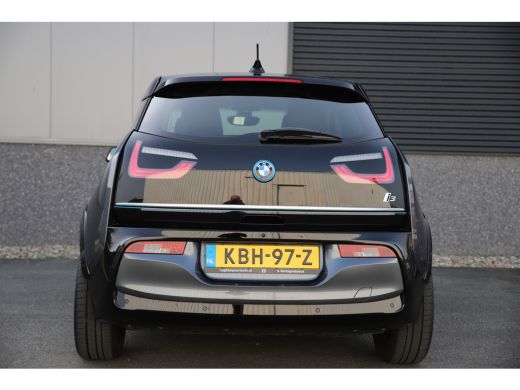 BMW i3 Executive 120Ah 42 kWh/Schuifdak/H-Kardon/Adaptive/Carplay/Camera/3-fase ActivLease financial lease
