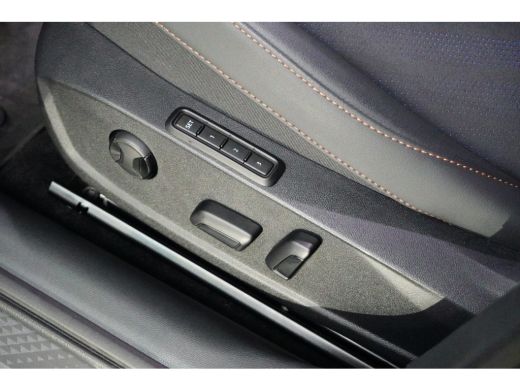 CUPRA Leon Sportstourer 1.5 TSI 272PK PHEV e-Hybrid VZ Performance | STUUR + STOELVERW. | CAMERA ACHTER | NAVIGATIE | ADA... ActivLease financial lease