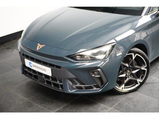 CUPRA Leon Sportstourer 1.5 TSI 272PK PHEV e-Hybrid VZ Performance | STUUR + STOELVERW. | CAMERA ACHTER | NAVIGATIE | ADA... ActivLease financial lease