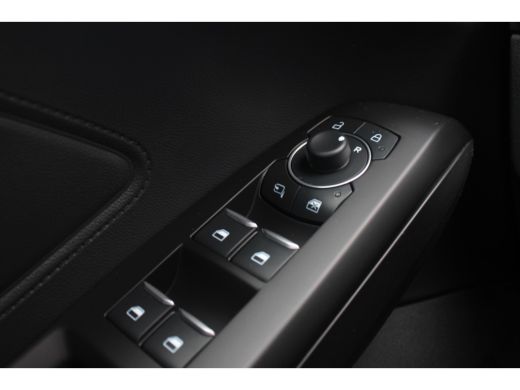 Ford Focus 1.0 EcoBoost Hybrid ST Line X Panoramadak | Adatieve cruise | Nieuw model | Camera | Full LED | E... ActivLease financial lease