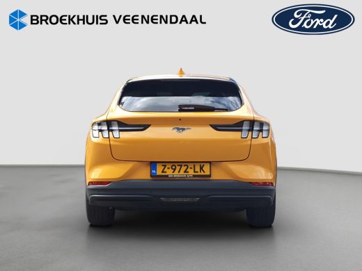 Ford Mustang Mach-E Mach-E Extended RWD 98 kWh | Camera | Adap. Cruise | Carplay | Stoelverwarming | Achteruitrijcame... ActivLease financial lease