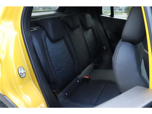 Jeep Avenger 1.2 e-Hybrid Summit | Adaptieve Cruise | Stoelverwarming | JBL Audio | Elektr. klep | Keyless | N... ActivLease financial lease