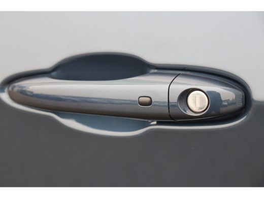 Jeep Compass 1.5T e-HYBRID 130PK LIMITED AUTOMAAT / NAVI / LEDER / CLIMA / FULL-LED / CAMERA / 19" LMV / KEYLE... ActivLease financial lease