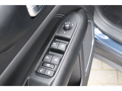 Jeep Compass 1.5T e-HYBRID 130PK LIMITED AUTOMAAT / NAVI / LEDER / CLIMA / FULL-LED / CAMERA / 19" LMV / KEYLE... ActivLease financial lease