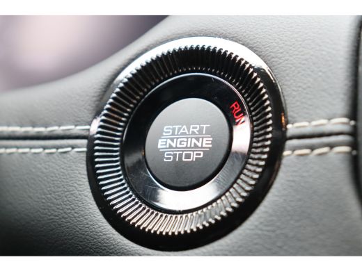 Jeep Compass 1.5T e-HYBRID 130PK LIMITED AUTOMAAT / NAVI / LEDER / CLIMA / FULL-LED / CAMERA / 19" LMV / KEYLE... ActivLease financial lease