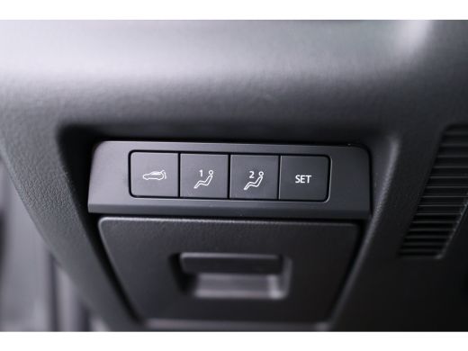 Mazda CX-30 2.0 e-SkyActiv-X M Hybrid Luxury | Trekhaak | Lederen bekleding | Elektr Stoel + Mem | Adaptive C... ActivLease financial lease