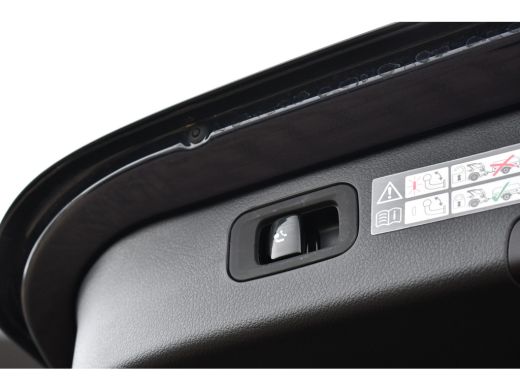 Mercedes-Benz C-Klasse Estate 300 e AMG Line Pano Trekh Distr Memory+Ventilatie HUD 360 Night ActivLease financial lease