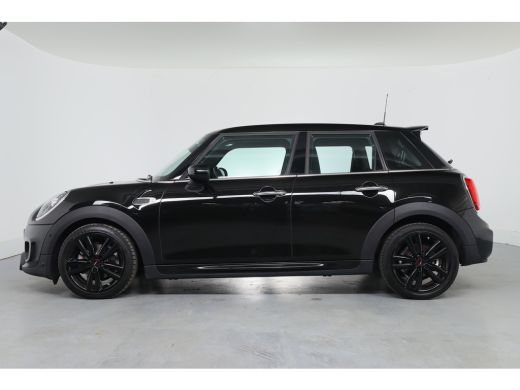 Mini Cooper 1.5 | JCW Trim Pakket | Serious Business Pakket | Harman-Kardon | Led Union Jack | 17 inch | Clim... ActivLease financial lease