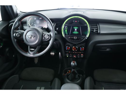 Mini Cooper 1.5 | JCW Trim Pakket | Serious Business Pakket | Harman-Kardon | Led Union Jack | 17 inch | Clim... ActivLease financial lease