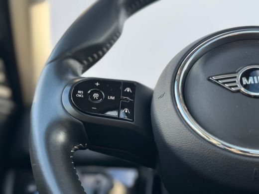 Mini Countryman Cooper SE ALL4 Plug-in Hybrid Chili 220PK | Full Leather | Harman/Kardon | Sportonderstel & Verwa... ActivLease financial lease