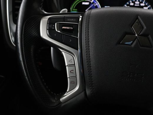 Mitsubishi Outlander 2.4 PHEV Pure | Stoelverwarming | Trekhaak | Camera | Carplay | Keyless | DAB | Cruise control | ... ActivLease financial lease