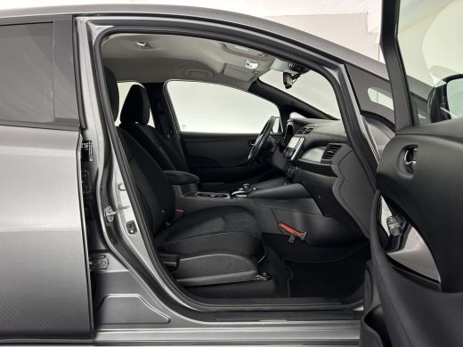 Nissan Leaf N-Connecta 40 kWh {SOH-90%} Aut. *HEAT-PUMP | ADAPTIVE-CRUISE | NAVI-FULLMAP | TOPVIEW | KEYLESS ... ActivLease financial lease