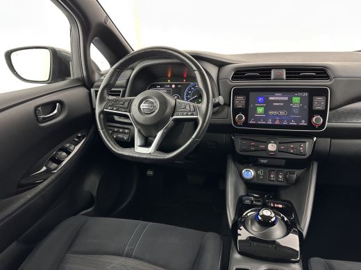 Nissan Leaf N-Connecta 40 kWh {SOH-90%} Aut. *HEAT-PUMP | ADAPTIVE-CRUISE | NAVI-FULLMAP | TOPVIEW | KEYLESS ... ActivLease financial lease
