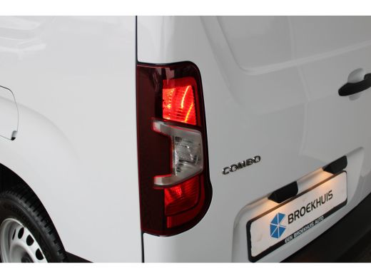 Opel Combo L2H1 130PK 3 Persoons 2 persoons bijrijdersbank | Airco Apple Carplay | Android auto ActivLease financial lease