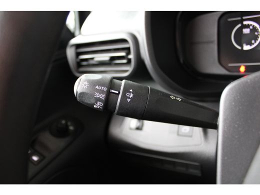 Opel Combo L2H1 130PK 3 Persoons 2 persoons bijrijdersbank | Airco Apple Carplay | Android auto ActivLease financial lease