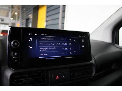 Opel Combo L2H1 130PK 3 Persoons 2 persoons bijrijdersbank | Airco Apple Carplay | Android auto ActivLease financial lease