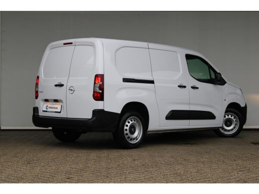 Opel Combo L2H1 130PK 3 Persoons 2 persoons bijrijdersbank | Airco Apple Carplay | Android auto ActivLease financial lease