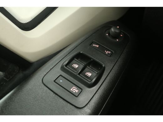 Opel Movano 2.2 HDI 140PK L3H2 | Airco | Cruise | Camera | Carplay | 3 Zits | Navi | Parkeersens. ActivLease financial lease