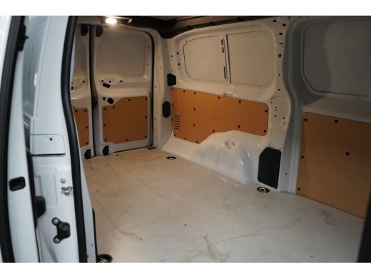 Opel Vivaro 2.0D L3H1 145PK Automaat Betimmering | Stuurverwarming | Airco | Achteruitrijcamera | Apple carpl... ActivLease financial lease