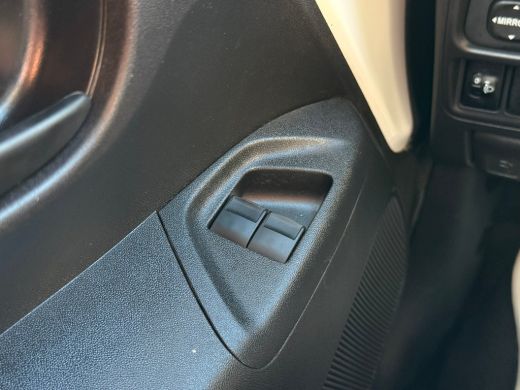 Peugeot 108 1.0 e-VTi Style | Airco | Audio installatie | Boordcomputer ActivLease financial lease