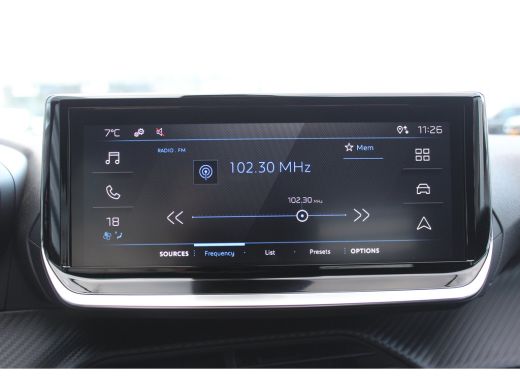 Peugeot 2008 1.2 HYBRID 136PK ACTIVE AUTOMAAT / NAVI / CLIMA / LED / PDC / CRUISECONTROL / 1E EIGENAAR / NIEUW... ActivLease financial lease