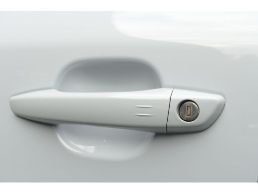 Peugeot 2008 1.2 PureTech 130 GT PACK / NAVI / ALCANTARA / PDC / CLIMA / 17"LMV / CAMERA V+A / KEYLESS / MASSA... ActivLease financial lease