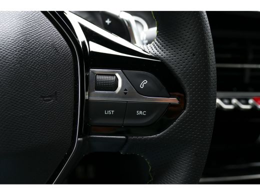 Peugeot 2008 1.2 PureTech 130 GT PACK / NAVI / ALCANTARA / PDC / CLIMA / 17"LMV / CAMERA V+A / KEYLESS / MASSA... ActivLease financial lease