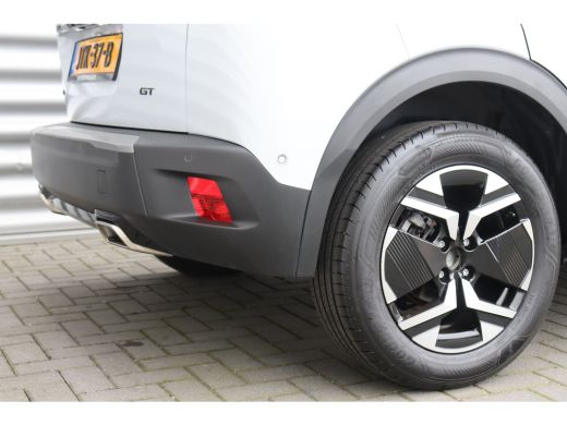 Peugeot 2008 1.2 PURETECH 130PK GT PACK AUTOMAAT / NAVI / LEDER / CLIMA / LED / PDC / 17" LMV / KEYLESS / ALCA... ActivLease financial lease