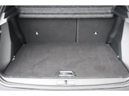 Peugeot 2008 1.2 PURETECH 130PK GT PACK AUTOMAAT / NAVI / LEDER / CLIMA / LED / PDC / 17" LMV / KEYLESS / ALCA... ActivLease financial lease