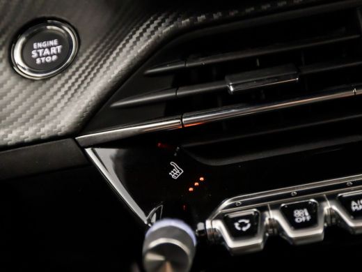 Peugeot 2008 1.2 PureTech GT Line 131Pk (VIRTUAL COCKPIT, APPLE CARPLAY, GROOT NAVI, 360 CAMERA, LEDER, STOELV... ActivLease financial lease