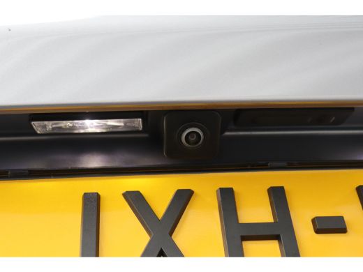 Peugeot 3008 1.6 HYBRID 225PK ALLURE PACK BUSINESS AUTOMAAT / NAVI / LEDER / CLIMA / PDC / 19" LMV / CAMERA / ... ActivLease financial lease