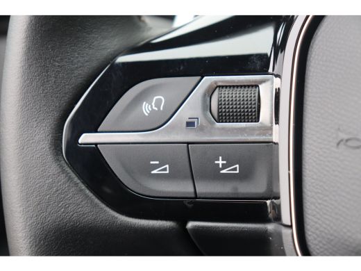 Peugeot 3008 1.6 HYBRID 225PK ALLURE PACK BUSINESS AUTOMAAT / NAVI / LEDER / CLIMA / PDC / 19" LMV / CAMERA / ... ActivLease financial lease