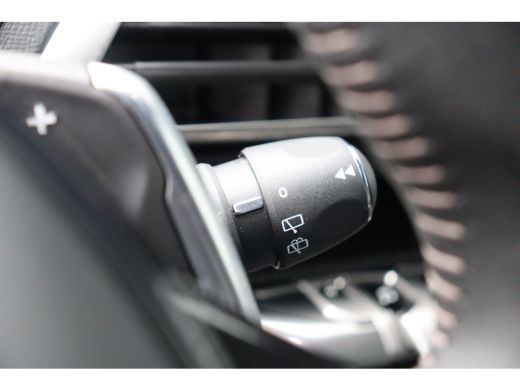 Peugeot 3008 1.6 HYBRID 225PK ALLURE PACK BUSINESS AUTOMAAT / NAVI / LEDER / CLIMA / PDC / 19" LMV / CAMERA / ... ActivLease financial lease