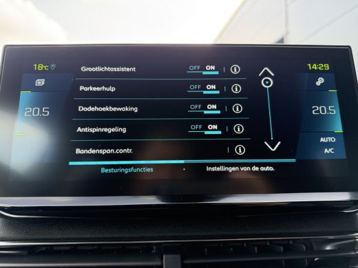 Peugeot 3008 225pk HYbrid Allure Pack (Camera - Keyless Entry - LED - 19"- Adaptieve Cruise Controle - Automat... ActivLease financial lease