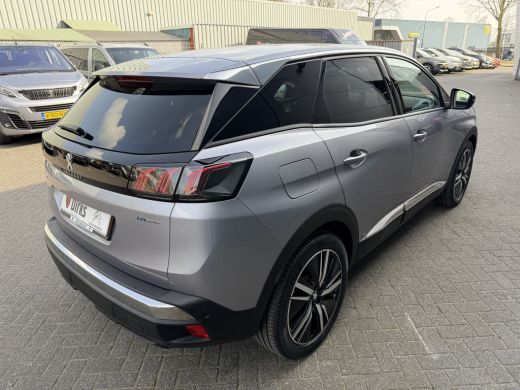 Peugeot 3008 225pk HYbrid Allure Pack (Camera - Keyless Entry - LED - 19"- Adaptieve Cruise Controle - Automat... ActivLease financial lease
