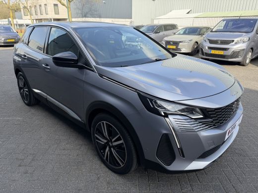 Peugeot 3008 225pk HYbrid Allure Pack (Camera - Keyless Entry - LED - 19"- Adaptieve Cruise Controle - Automat... ActivLease financial lease