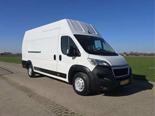 Peugeot Boxer 435 2.2 BlueHDi L4H3 - 165 Pk - Euro 6 - ParkeerCamera - Airco - Cruise Control ActivLease financial lease