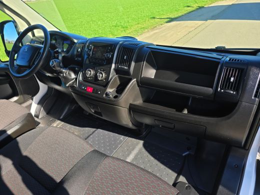 Peugeot Boxer 435 2.2 BlueHDi L4H3 - 165 Pk - Euro 6 - ParkeerCamera - Airco - Cruise Control ActivLease financial lease