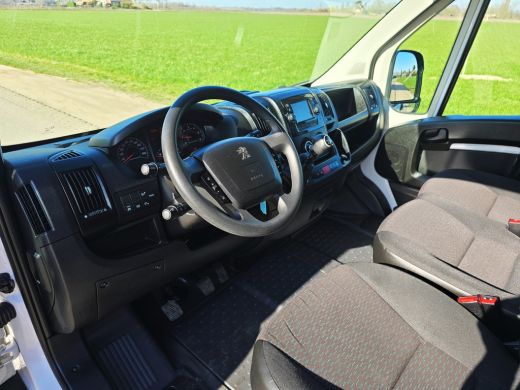 Peugeot Boxer 435 2.2 BlueHDi L4H3 - 165 Pk - Euro 6 - ParkeerCamera - Airco - Cruise Control ActivLease financial lease